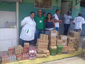 Grupo Galo Branco faz doação de Natal